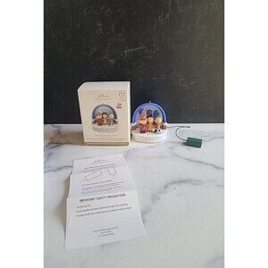 Hallmark Keepsake Peanuts Gang Ornament Ho! Ho! Ho! Tasty Snow Charlie Brown